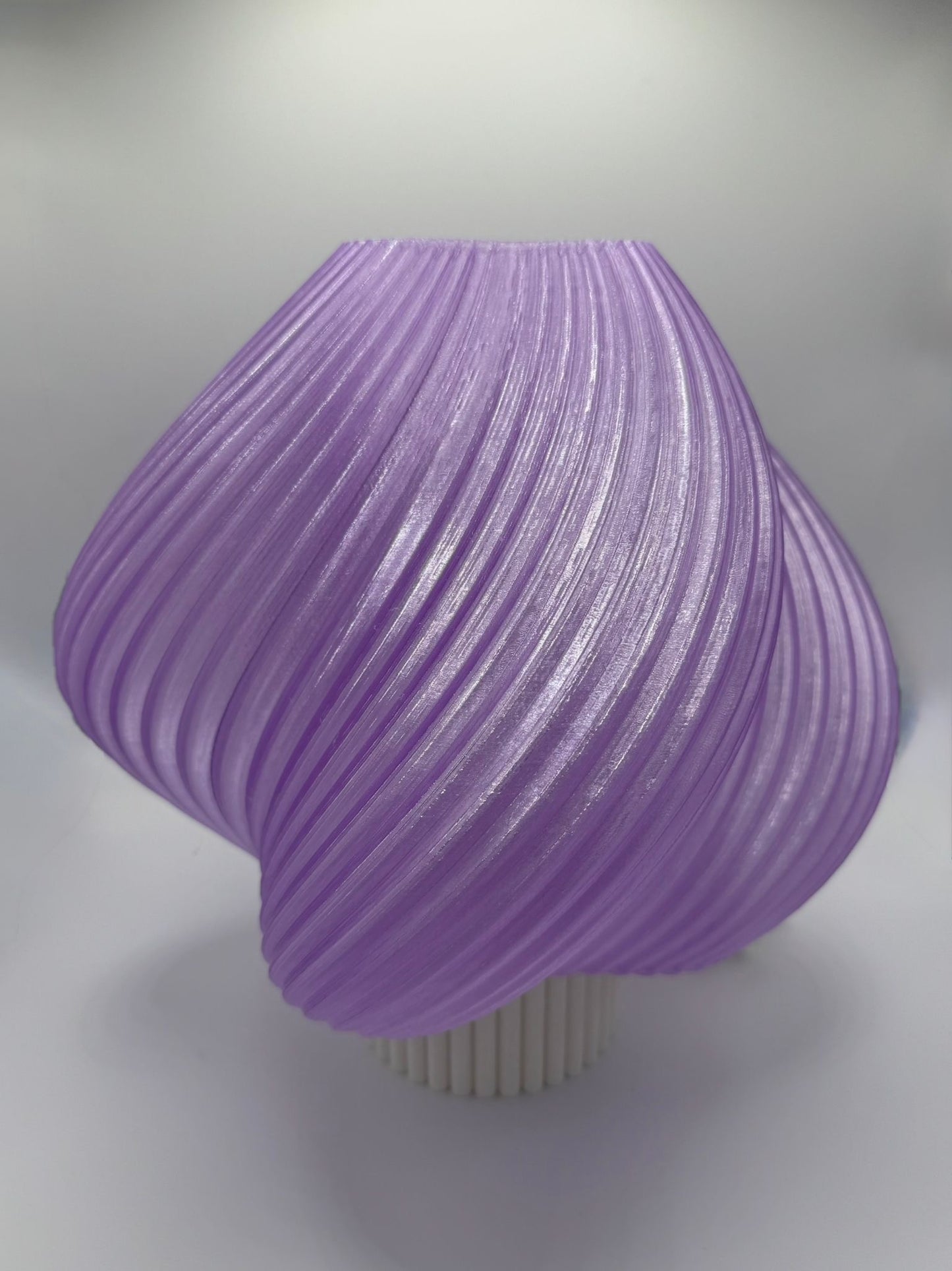 Fluffy Lamp Lilla