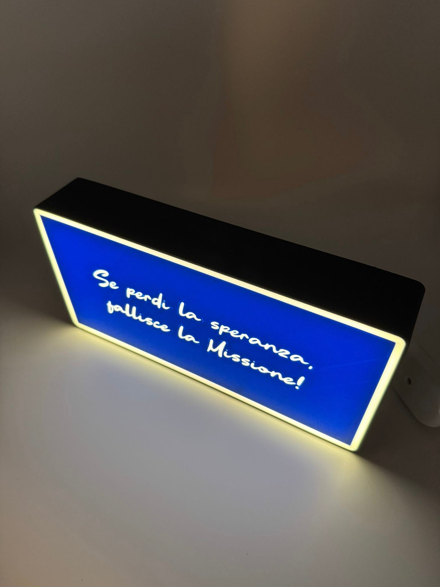 Lampada con messaggio personalizzato