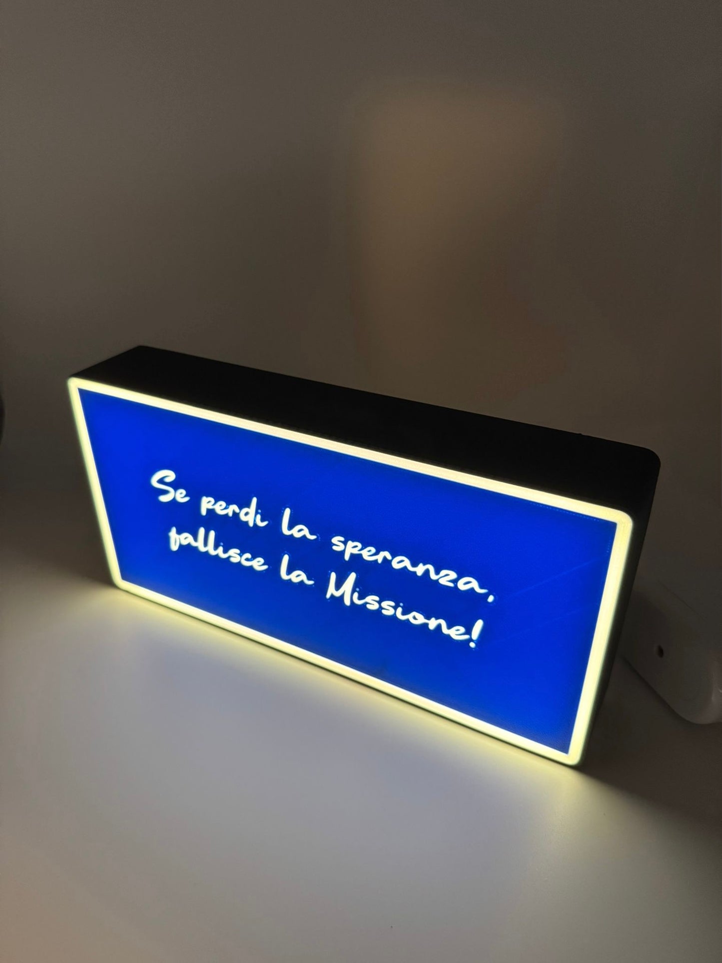 Lampada con messaggio personalizzato